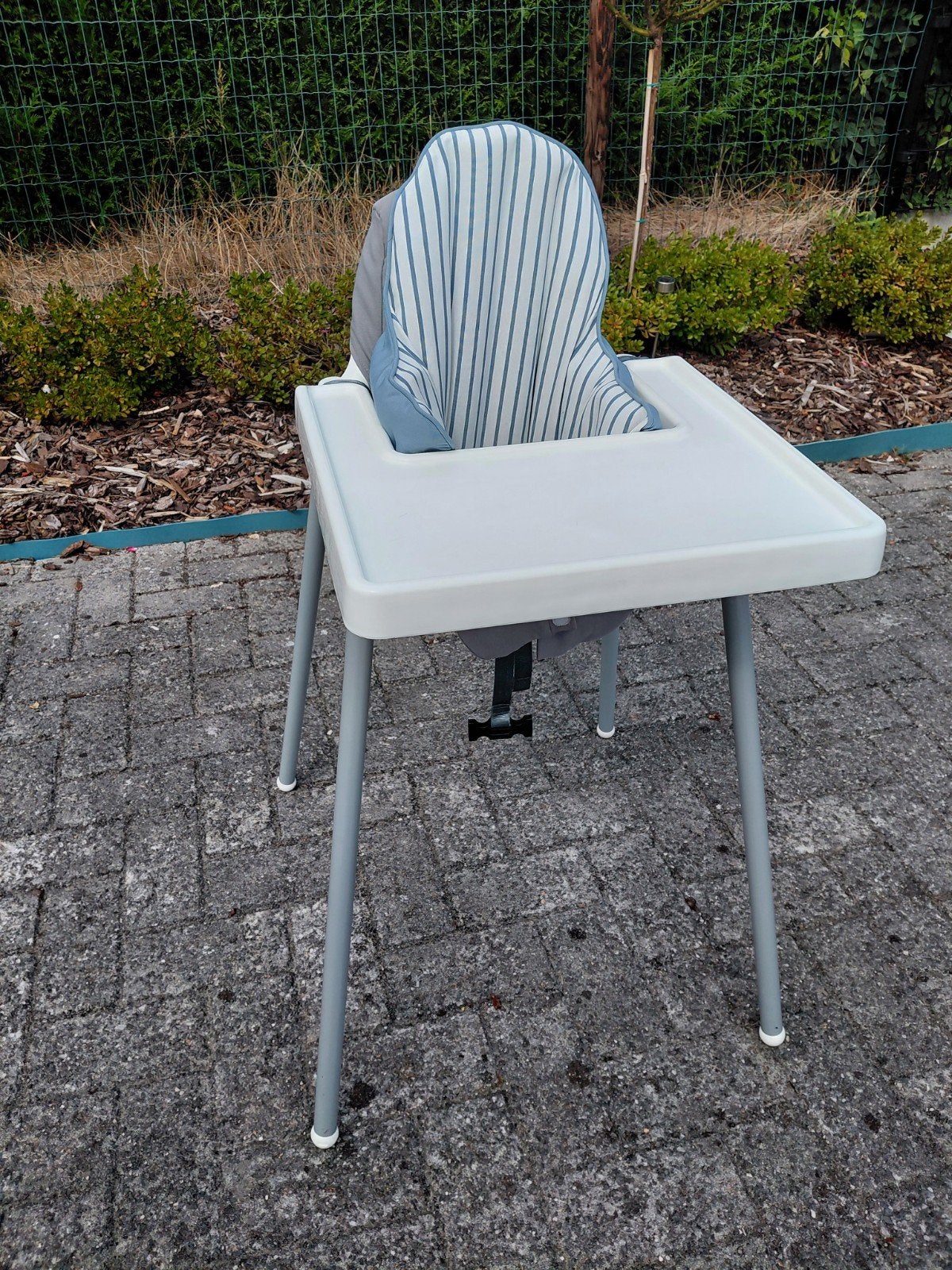 ikea kinderstoel met stoelverkleiner en kussen, Ophalen, Zo goed als nieuw, Overige typen, Stoelverkleiner