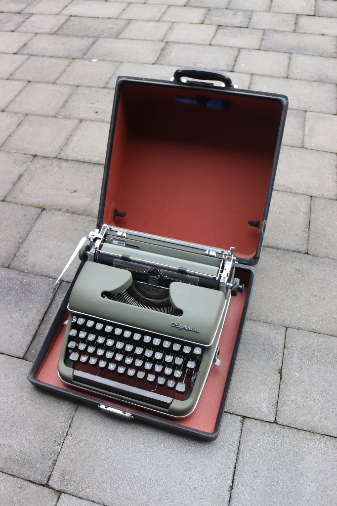 Typemachine Olympia SM3 1953-1954, Ophalen, Zo goed als nieuw