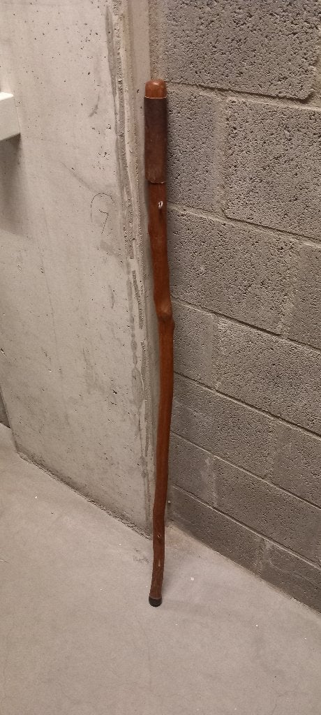 Bâton de marche fabrication artisanale - lanière manquante, Enlèvement, Utilisé