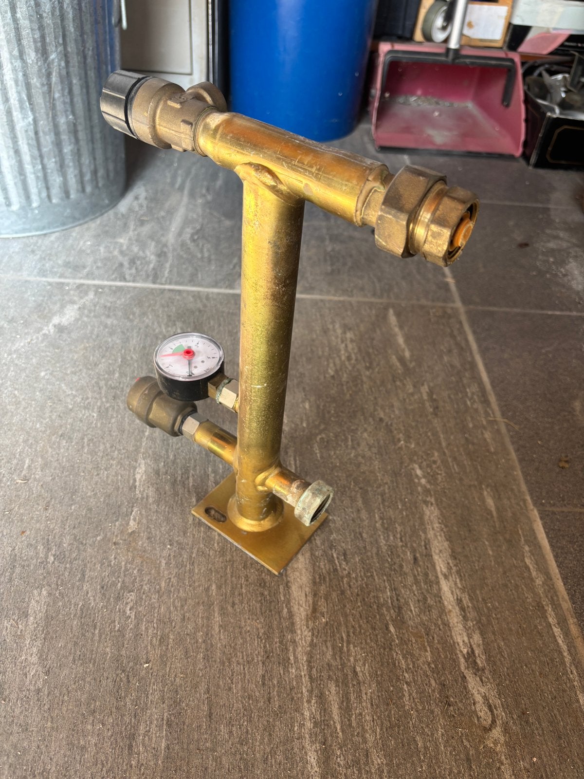 Potence support vase expansion, Bricolage & Construction, Sanitaire, Enlèvement ou Envoi, Comme neuf