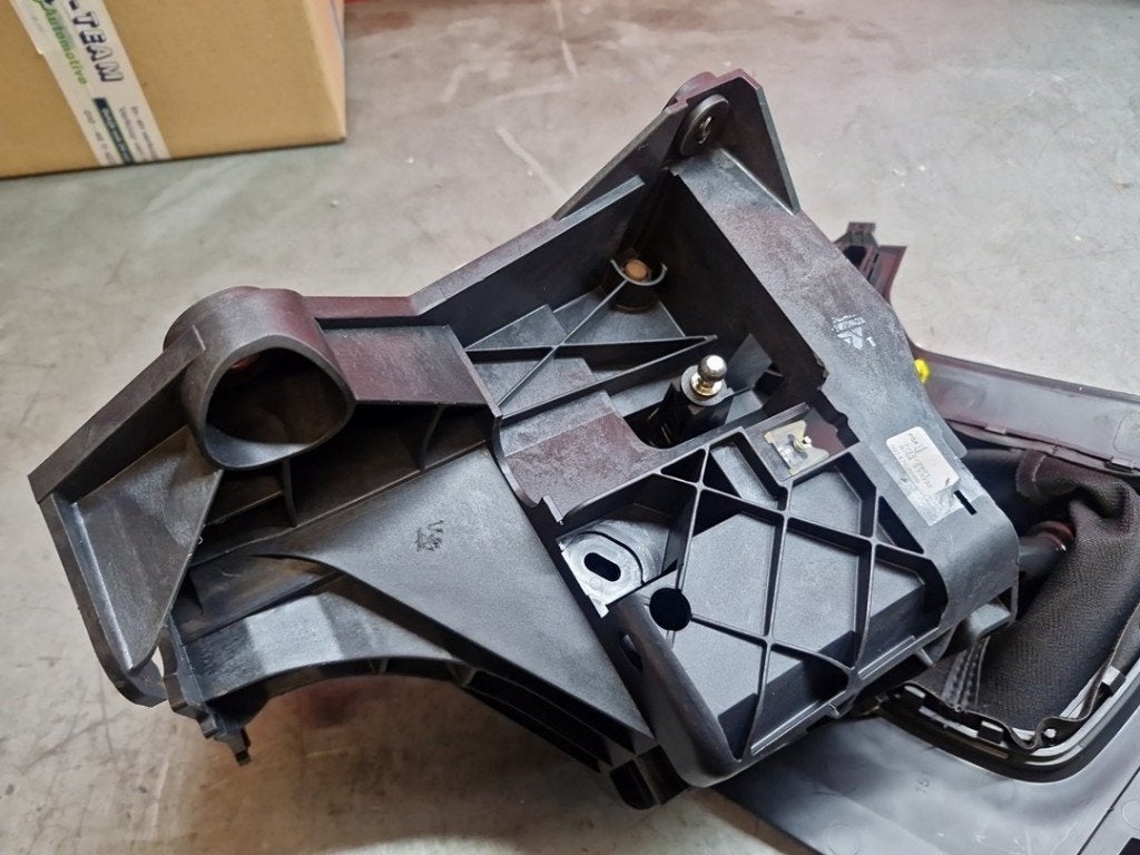 VERSNELLINGSPOOK ABS Rifter (ER / EC / EZ) (|9814762080|), Kontakt-peugeot@peugeot.com, Gebruikt, Peugeot Deutschland GmbH, Bahnhofsplatz
65423  Rüsselsheim, DE