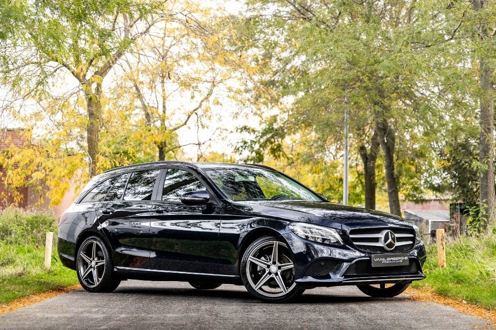 Mercedes C180d Break * Facelift * Camera * Navi * LED *, Autos, 90 kW, Euro 6, Entreprise, Boîte manuelle