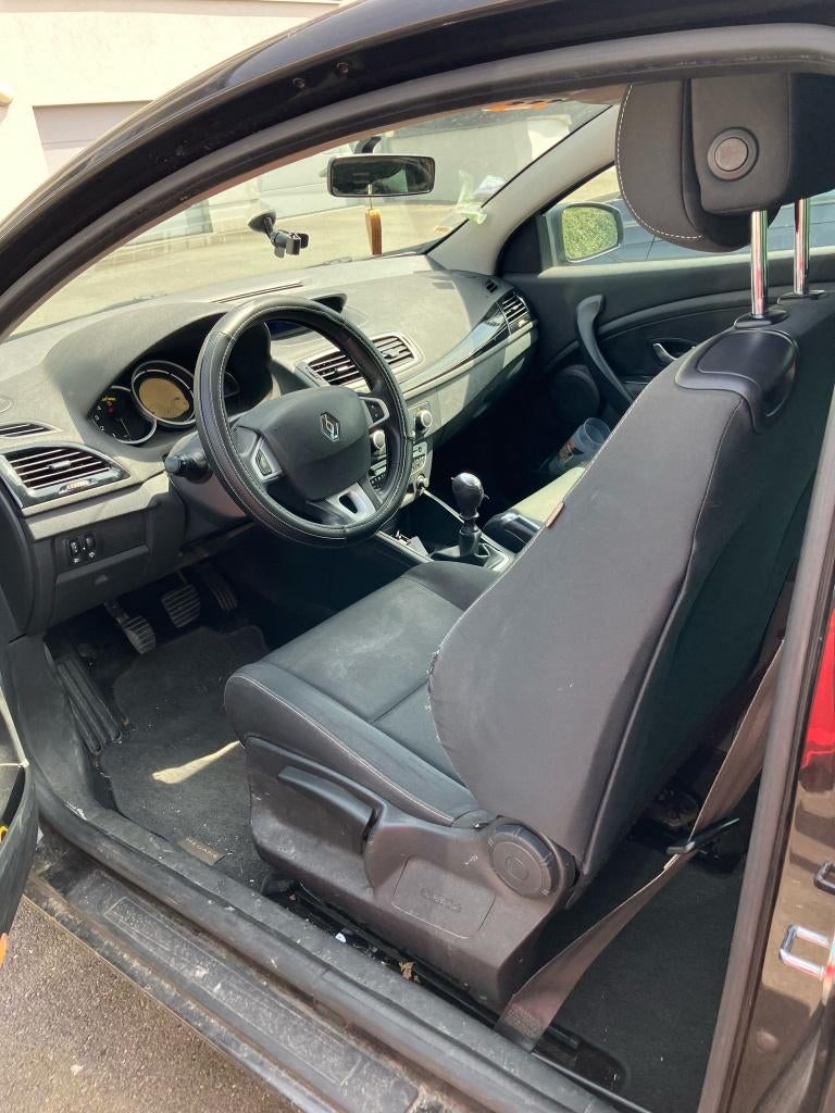 Megane 3 coupé 1.5DCI 110CV, Autos, Achat, Boîte manuelle, Noir, Particulier