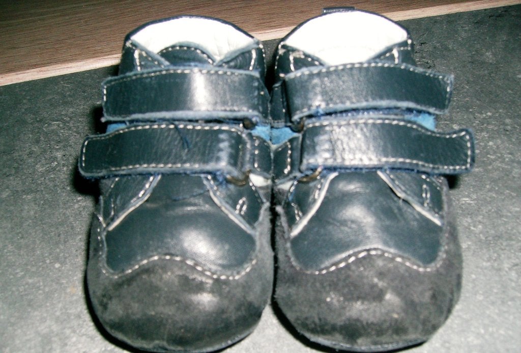 donker blauwe schoentjes van chicco, Enfants & Bébés, Vêtements enfant | Chaussures & Chaussettes, Garçon, Enlèvement ou Envoi