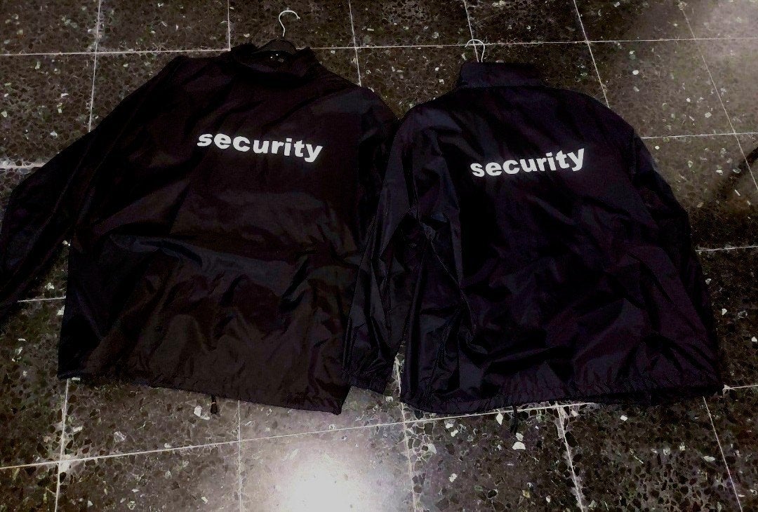 2x Security Regenjas Maat L - Nieuw en Ongebruikt, Ophalen, Nieuw