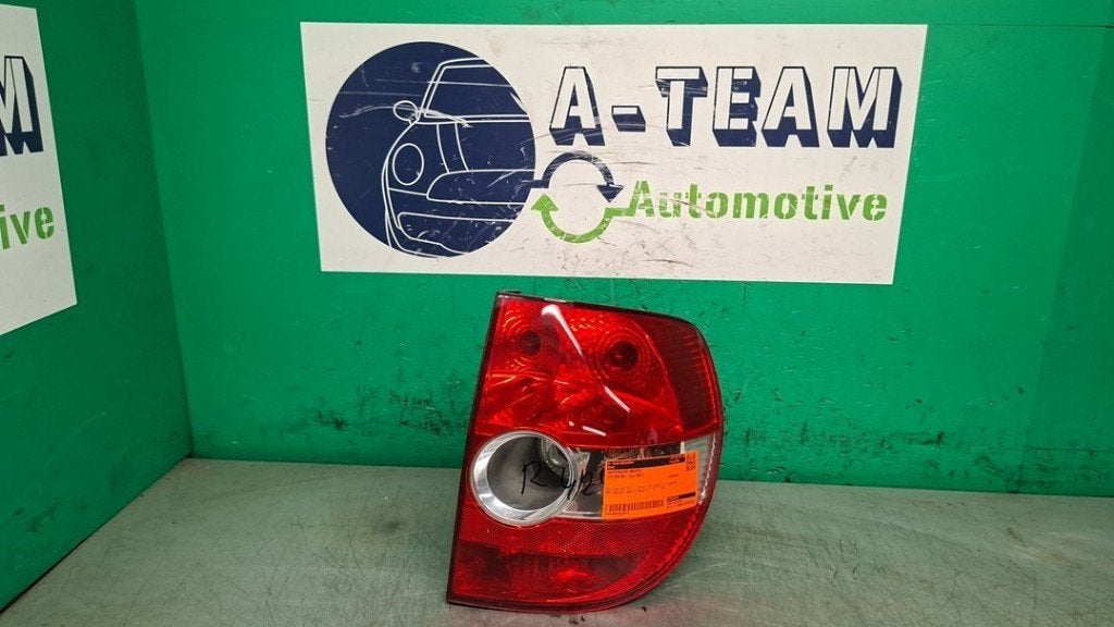 FEU ARRIÈRE DROIT Volkswagen Fox (5Z) (|5Z0945096|), Autos : Pièces & Accessoires, Volkswagen, Volkswagen AG, Utilisé, Kundenbetreuung@volkswagen.de
