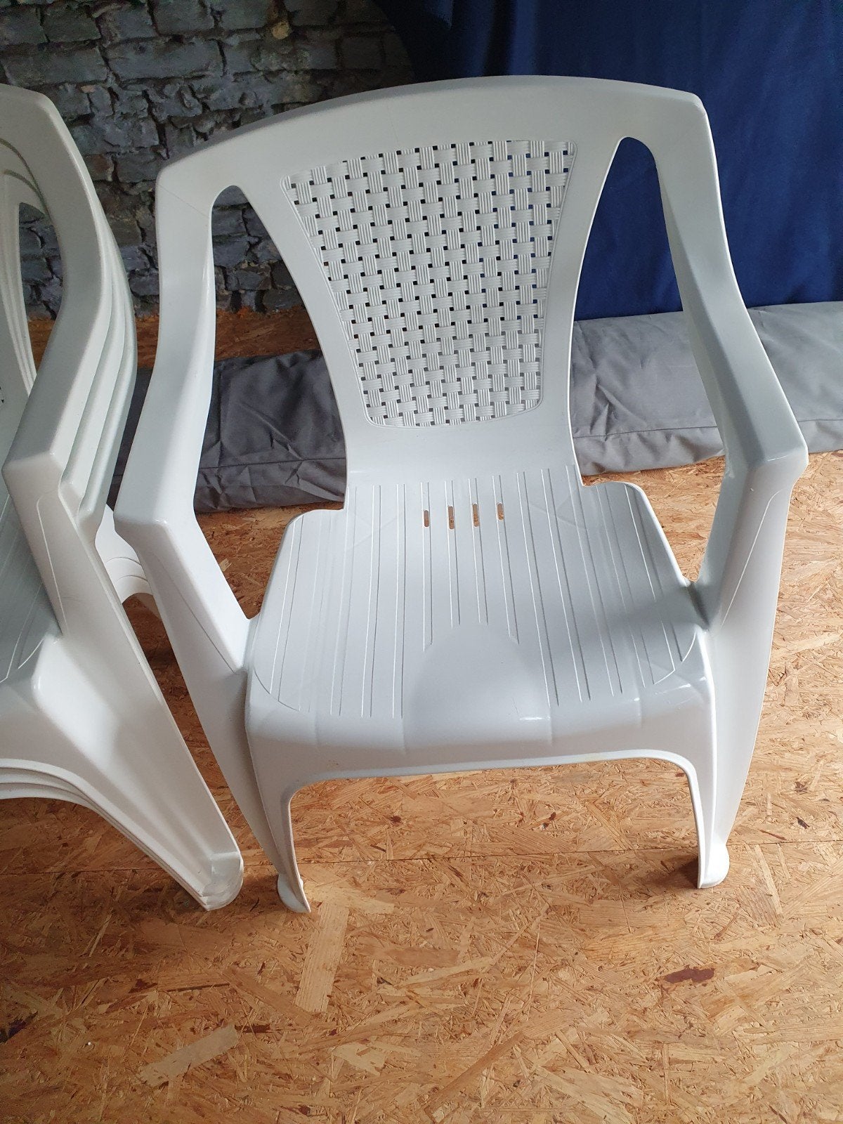Terrasstoelen, Ophalen
