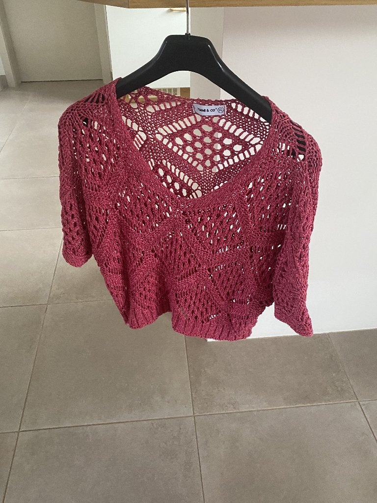 Fuschia bloes gehaakt Yimi & Co, Enlèvement ou Envoi, Porté, Taille 38/40 (M), Rose