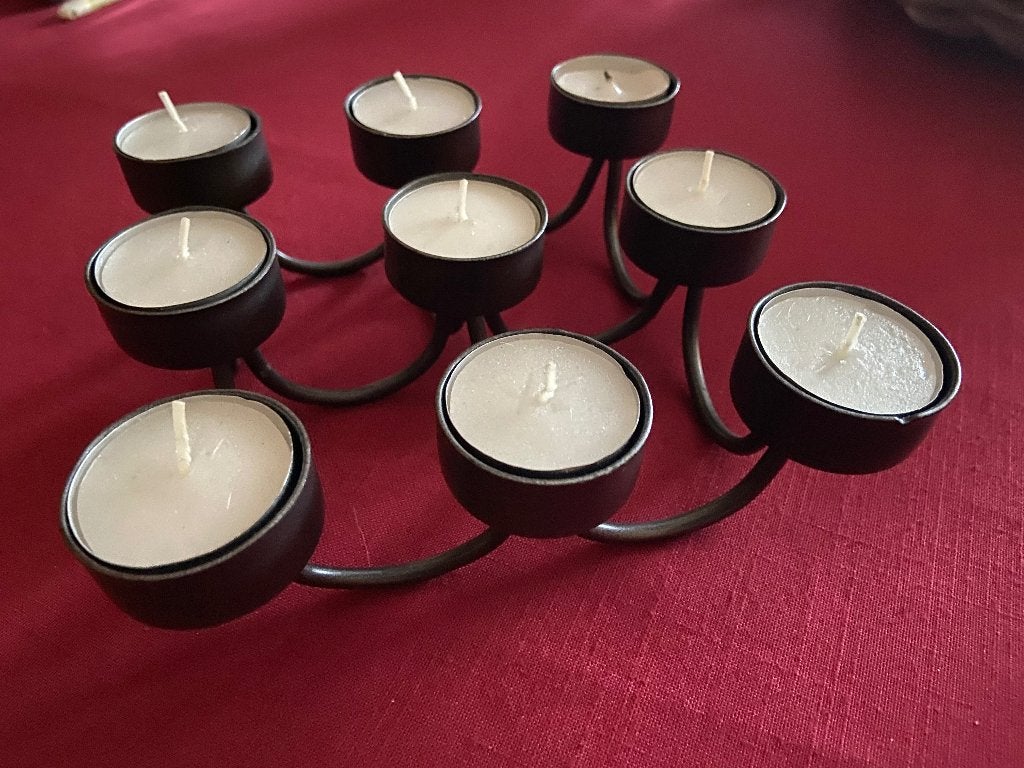 Kandelaar voor 9 theelichtjes, Nieuw, Ophalen of Verzenden, Metaal, Grijs