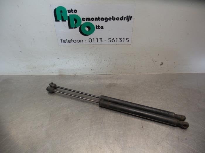 Kit amortisseur gaz hayon d'un Audi A6 (A6 97-), Autos : Pièces & Accessoires, -, 3 mois de garantie, Audi, Utilisé