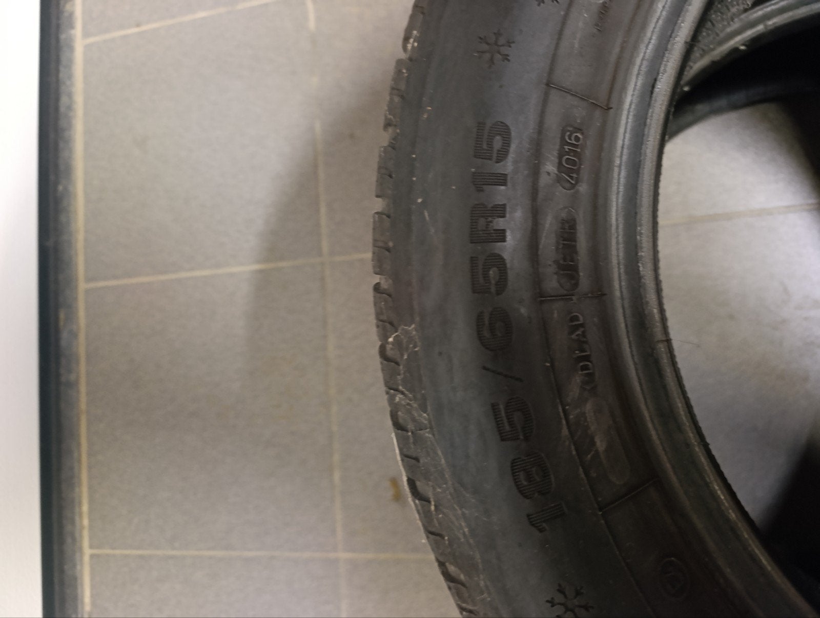 Autobanden winter van merk Dunlop, Ophalen