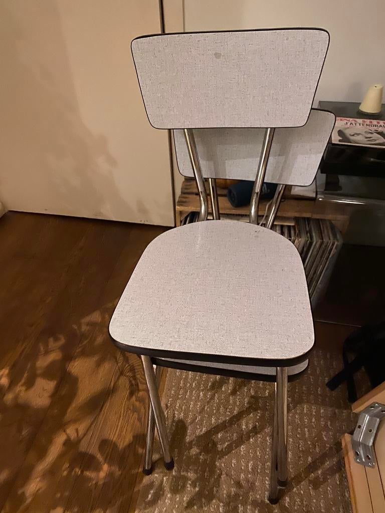 Twee Formica stoelen, Enlèvement, Utilisé, Gris, Deux
