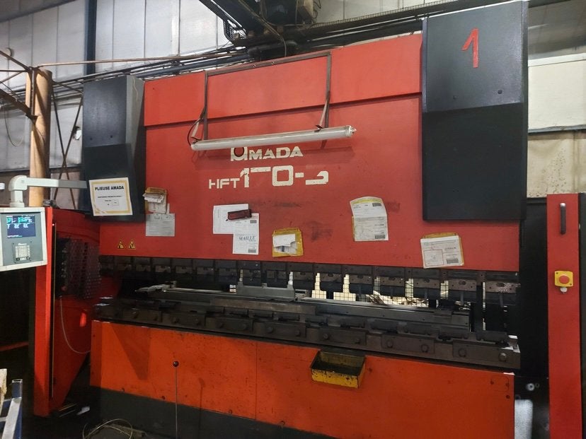 Presse plieuse amada 3m 170T presse plieuse trumabande, Articles professionnels, Machines & Construction | Travail du métal, Enlèvement ou Envoi