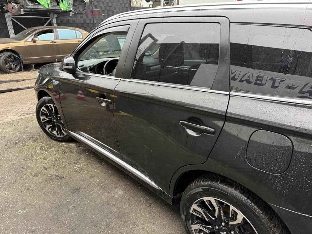 TRAPPE D'ESSENCE Mitsubishi Outlander (GF / GG), Info@mitsubishi-motors.de, MITSUBISHI, Utilisé, Mitsubishi