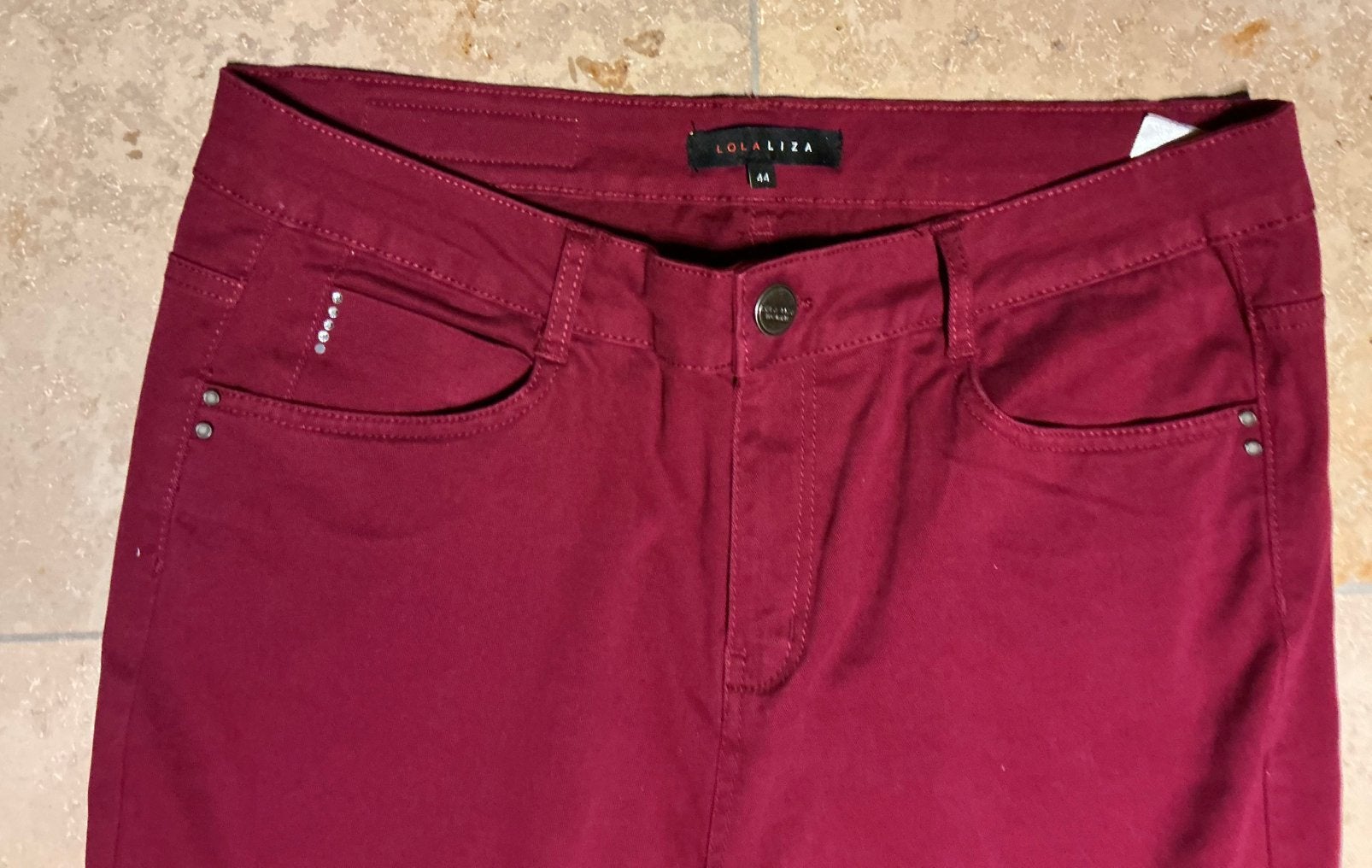 Nieuwe damesbroek maat 44. ‘Lola Liza’, Enlèvement, Neuf, Taille 42/44 (L)