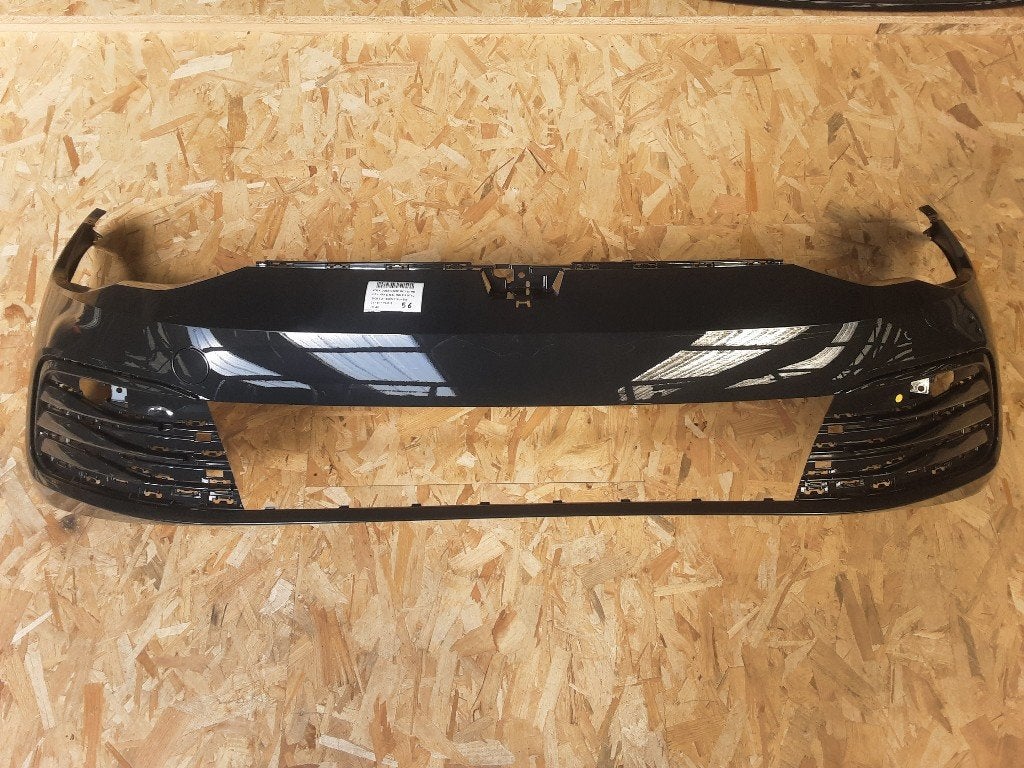 PARE-CHOCS AVANT Volkswagen Golf VIII (CD1) (5H0807221J), Pare-chocs, Volkswagen, Mevr. I. Hauben, Utilisé