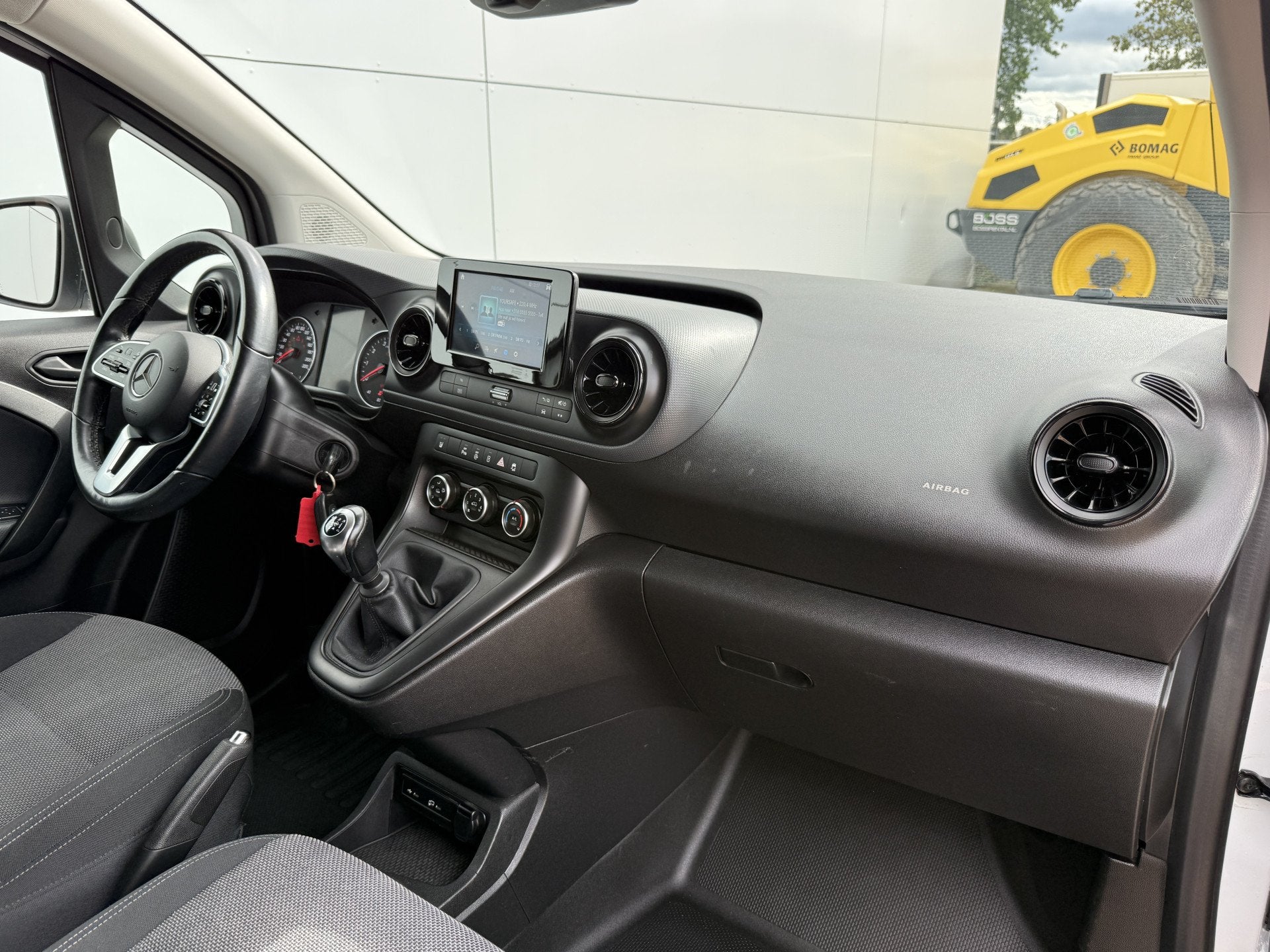 Mercedes-Benz Citan Pro 1.3 102PK *Benzine* L1 LED Airco Cru, Auto's, Voorwielaandrijving, 75 kW, Gebruikt, 4 cilinders