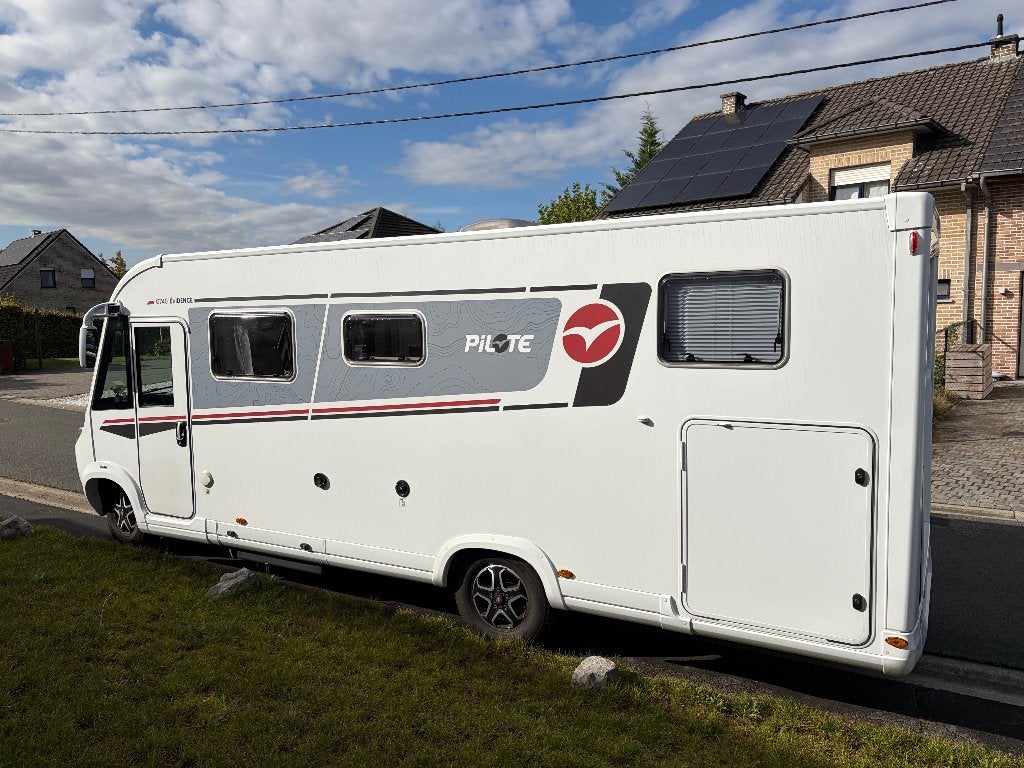 Pilote G740 Evidence 2024 - 180 ch - Garantie 2028, Caravanes & Camping, Fiat, Diesel, Automatique, Particulier