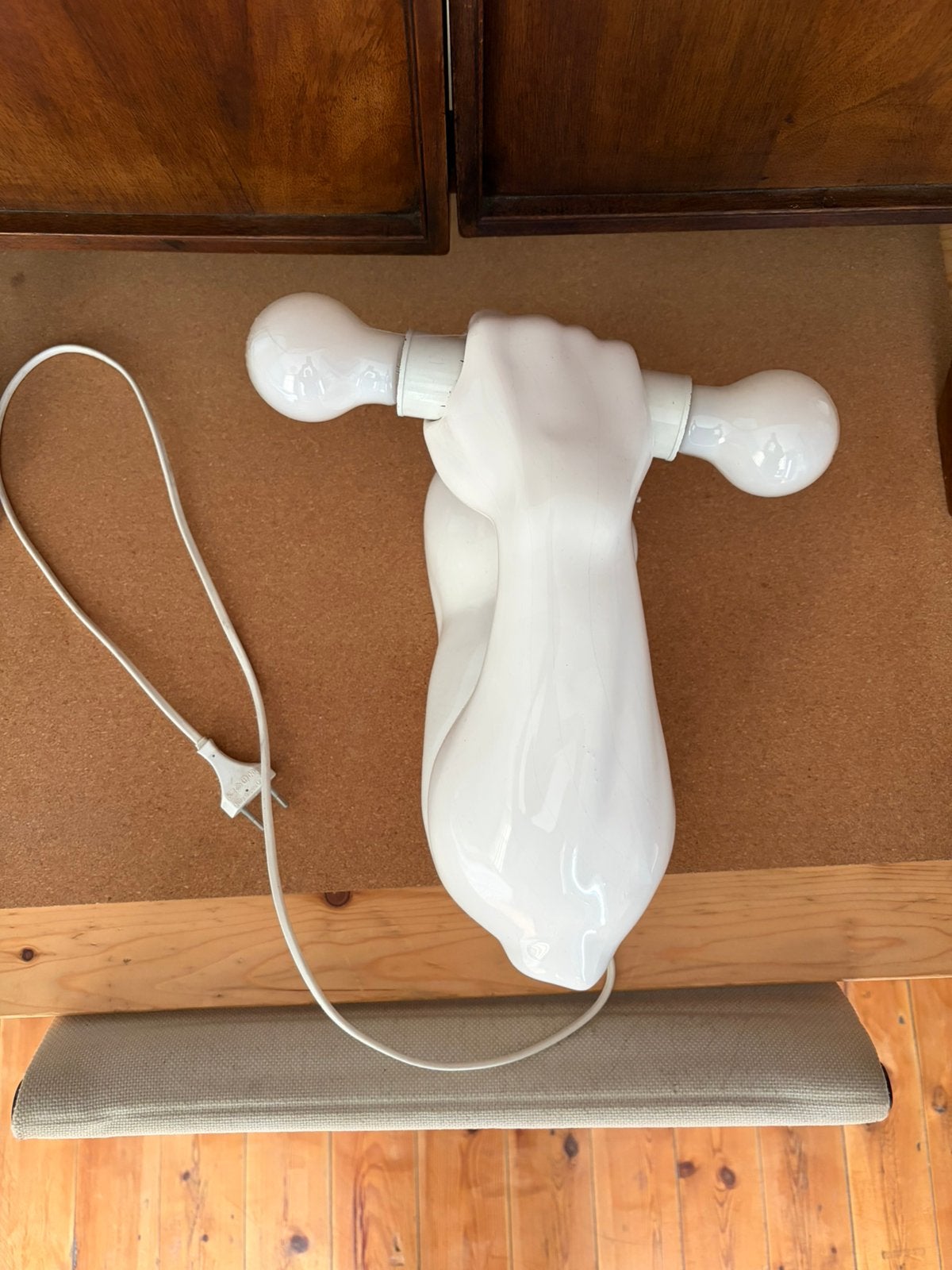 Muurlamp - arm met 2 lampen, Huis en Inrichting, Lampen | Wandlampen, Ophalen, Zo goed als nieuw