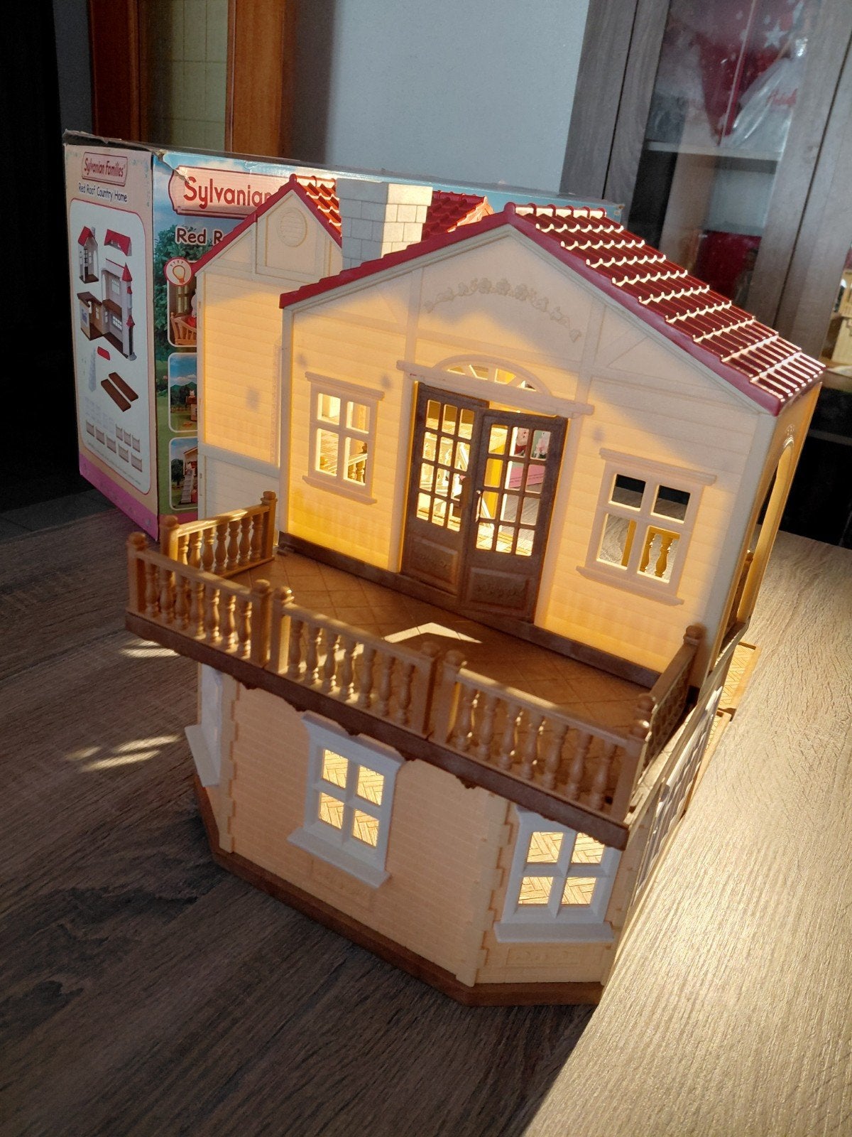 Sylvanian families huis, Enfants & Bébés, Jouets | Maisons de poupées, Enlèvement