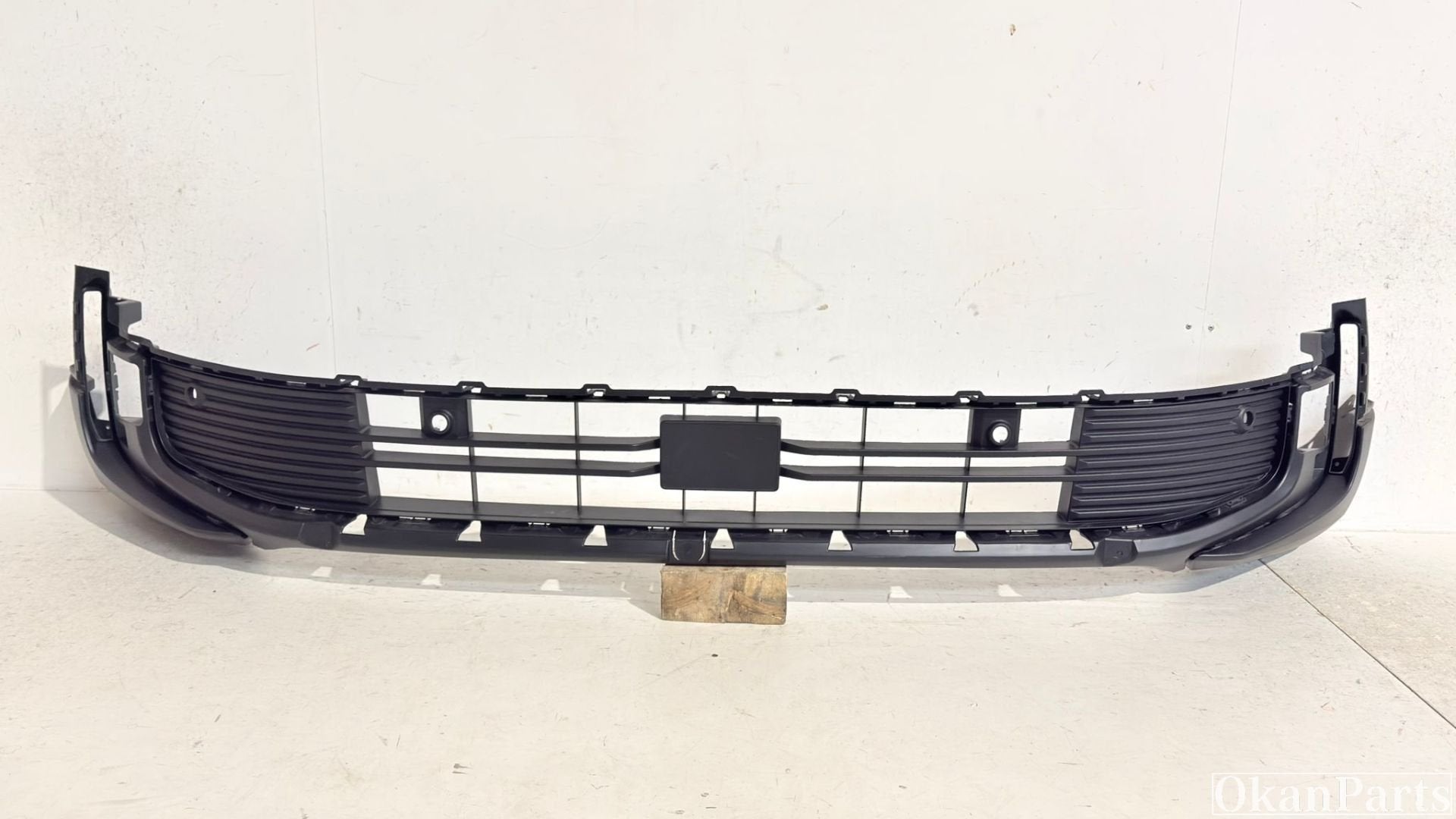 Ford Explorer VI voor bumperspoiler R2KB-17C831-C, Info@fabrikant.eu, Bumper, Fabrikant BV, Gebruikt
