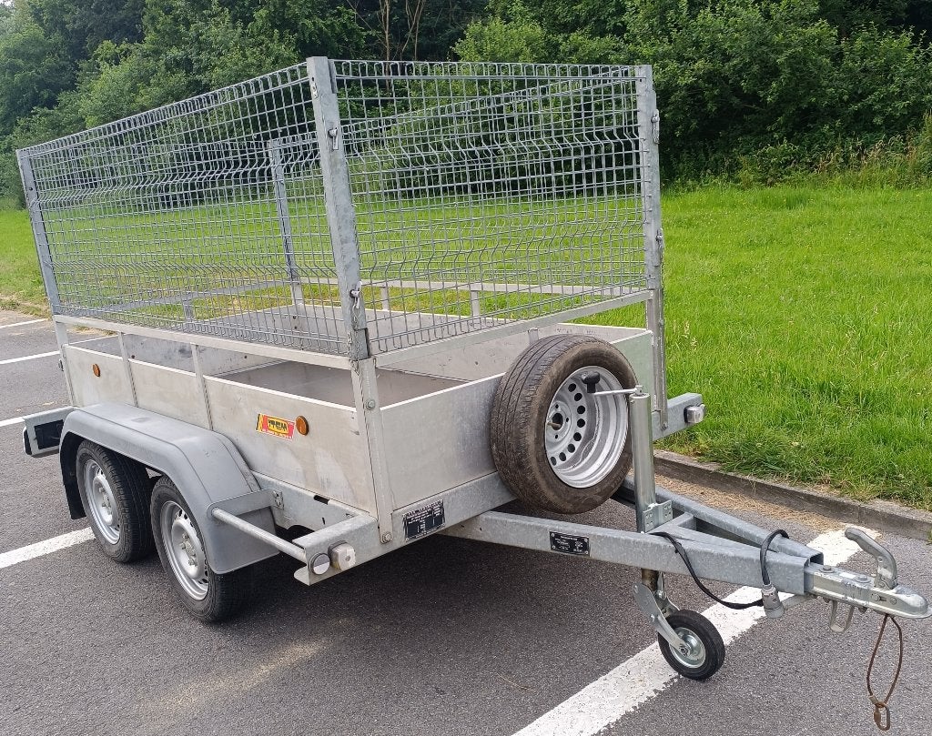 Dubbelassige aanhangwagen, aluminium en gaas in nikkel, Ophalen, Gebruikt