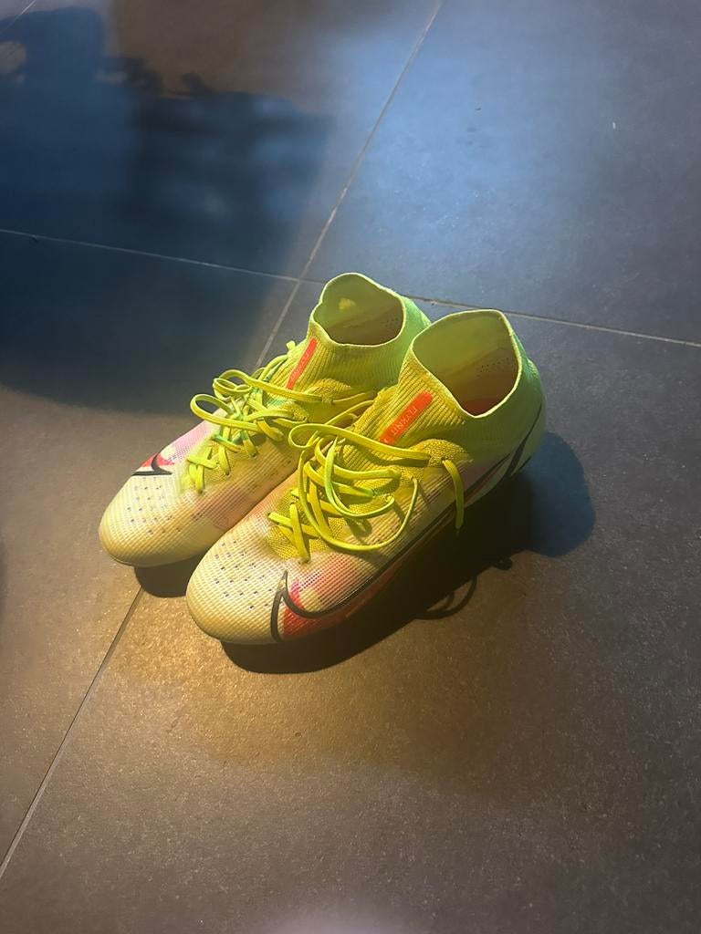 Nike mercurial, Enlèvement ou Envoi, Comme neuf