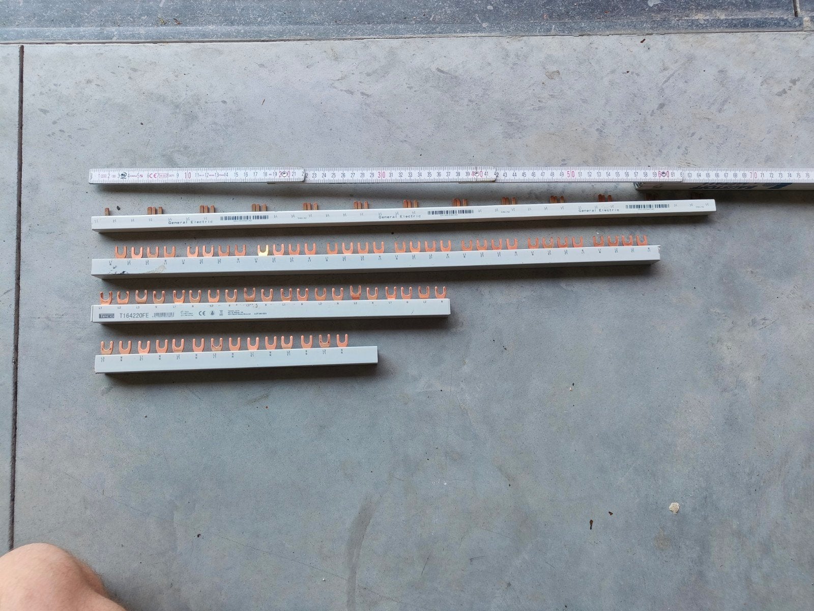Lot van 5 kamgeleiders, Doe-het-zelf en Bouw, Elektriciteit en Kabels, Ophalen, Gebruikt, Overige merken, Overige typen