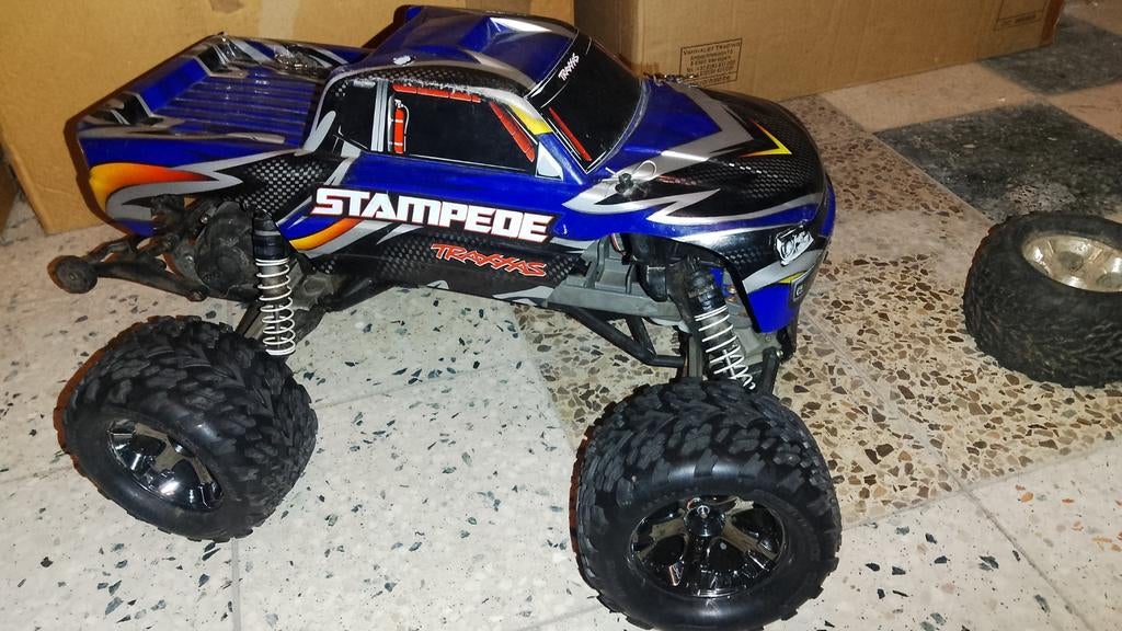 Brushless Traxxas Stampede 1:10, Échelle 1:10, Enlèvement ou Envoi, Voiture off road, Utilisé