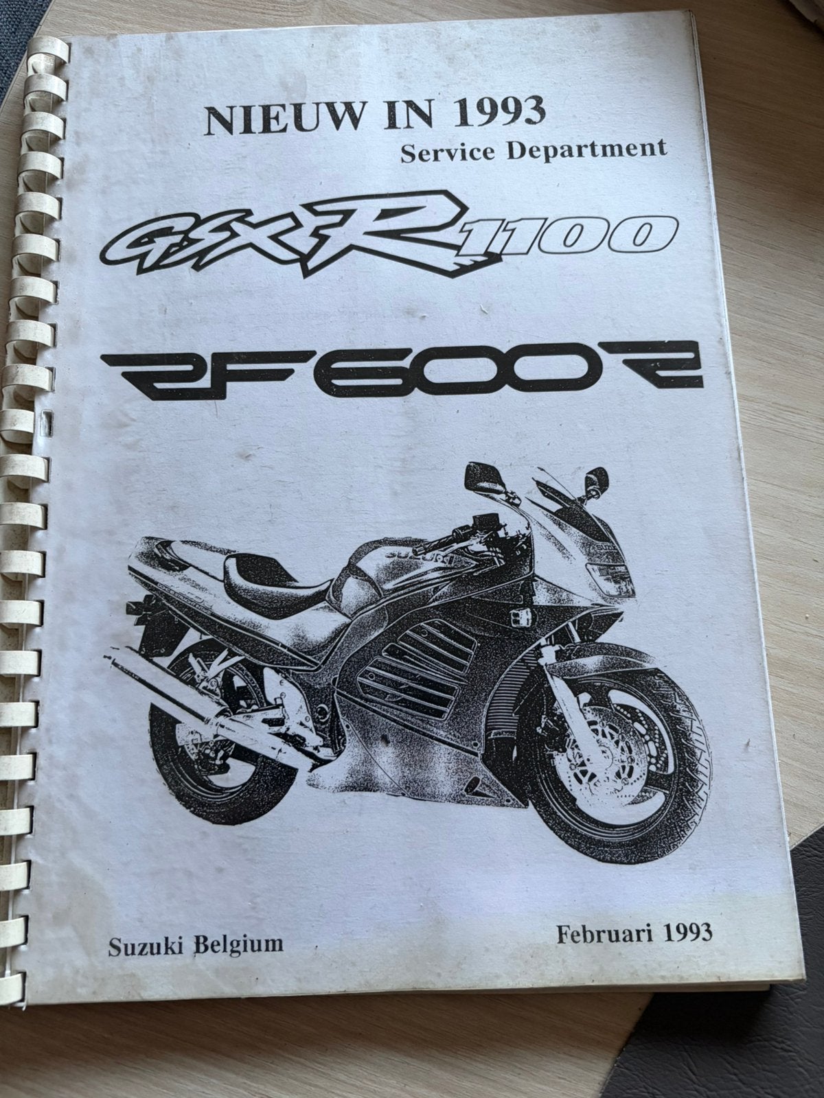 Manuel original des Suzuki GSX-R1100 et RF600R, neuf en 1993, Livres, Enlèvement, Comme neuf