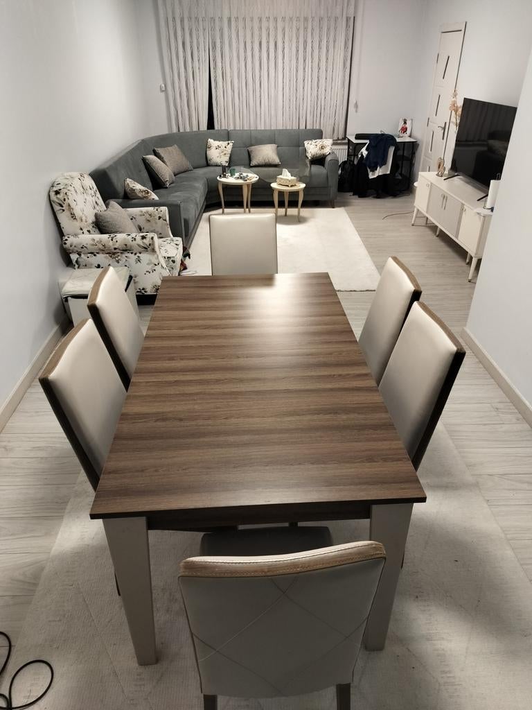 Eettafel en 6 luxe stoelen, Ophalen