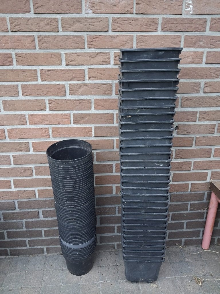 plastic bloempotten, Ophalen, Gebruikt