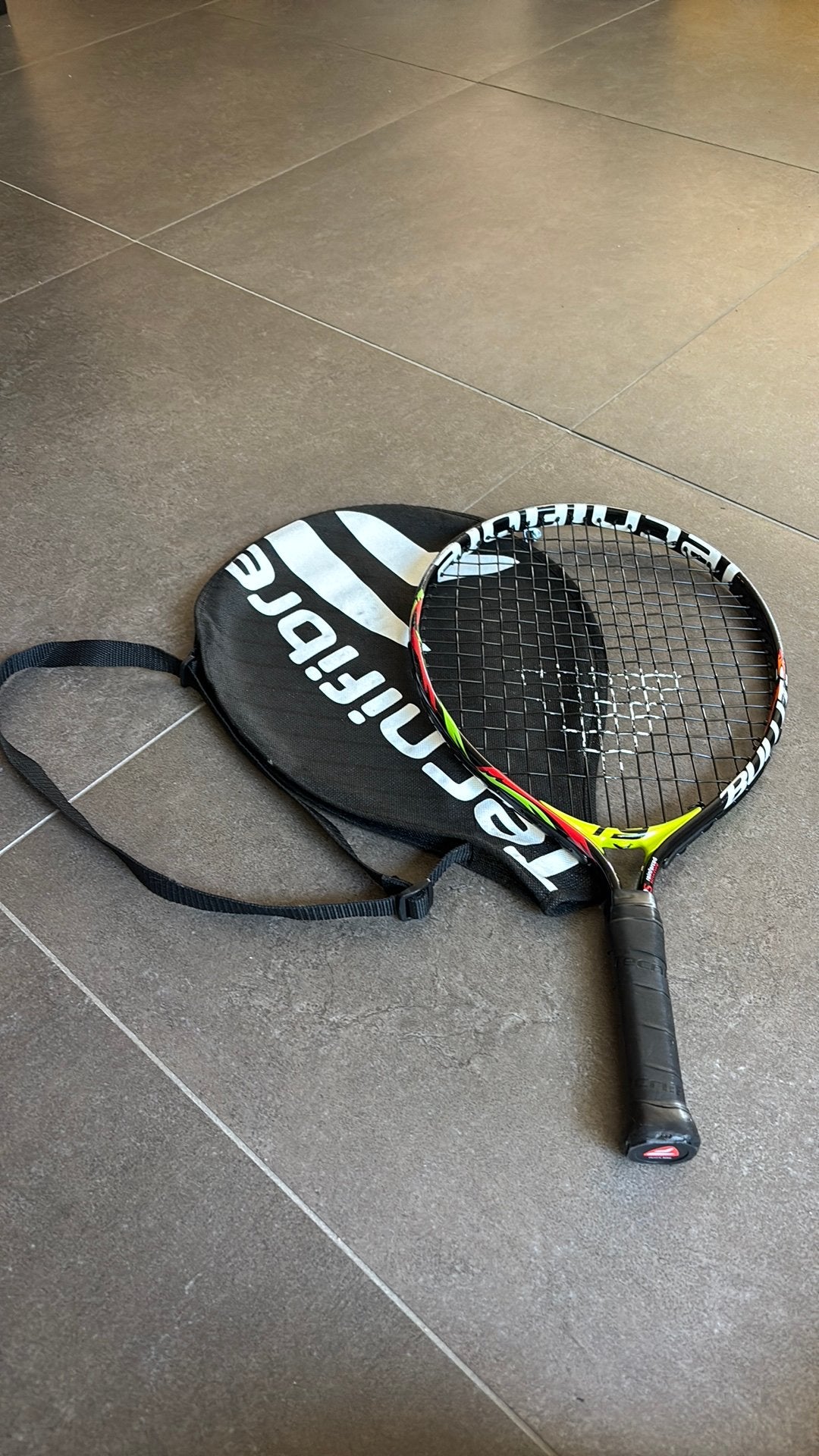Technifibre junior racket, Sport en Fitness, Tennis, Ophalen of Verzenden, Gebruikt, Racket