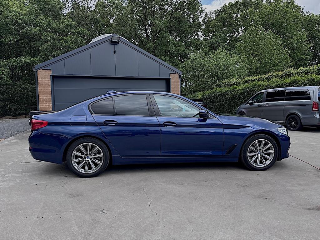 Bmw 520i Sport Line  /  Automaat /  66.650 km, Auto's, BMW, Automaat, Achterwielaandrijving, 4 cilinders, 2000 kg