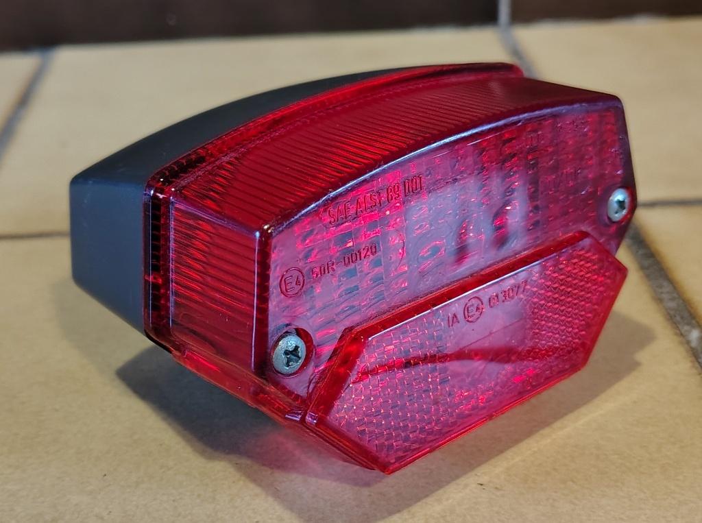 Luxor motorfiets achterlicht, Motoren, Onderdelen | Merk-onafhankelijk, Ophalen of Verzenden, Nieuw