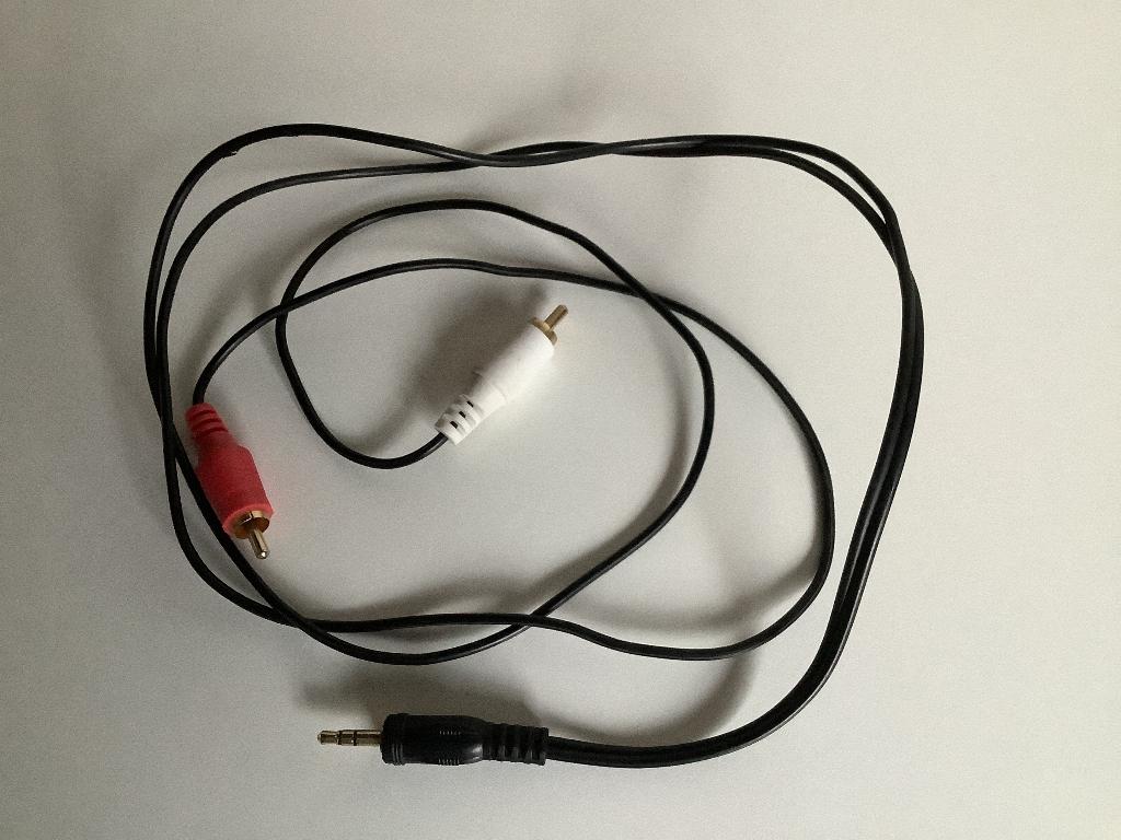 Stereo audio kabel 0.5m, Ophalen of Verzenden, Zo goed als nieuw, Minder dan 2 meter, Luidsprekerkabel