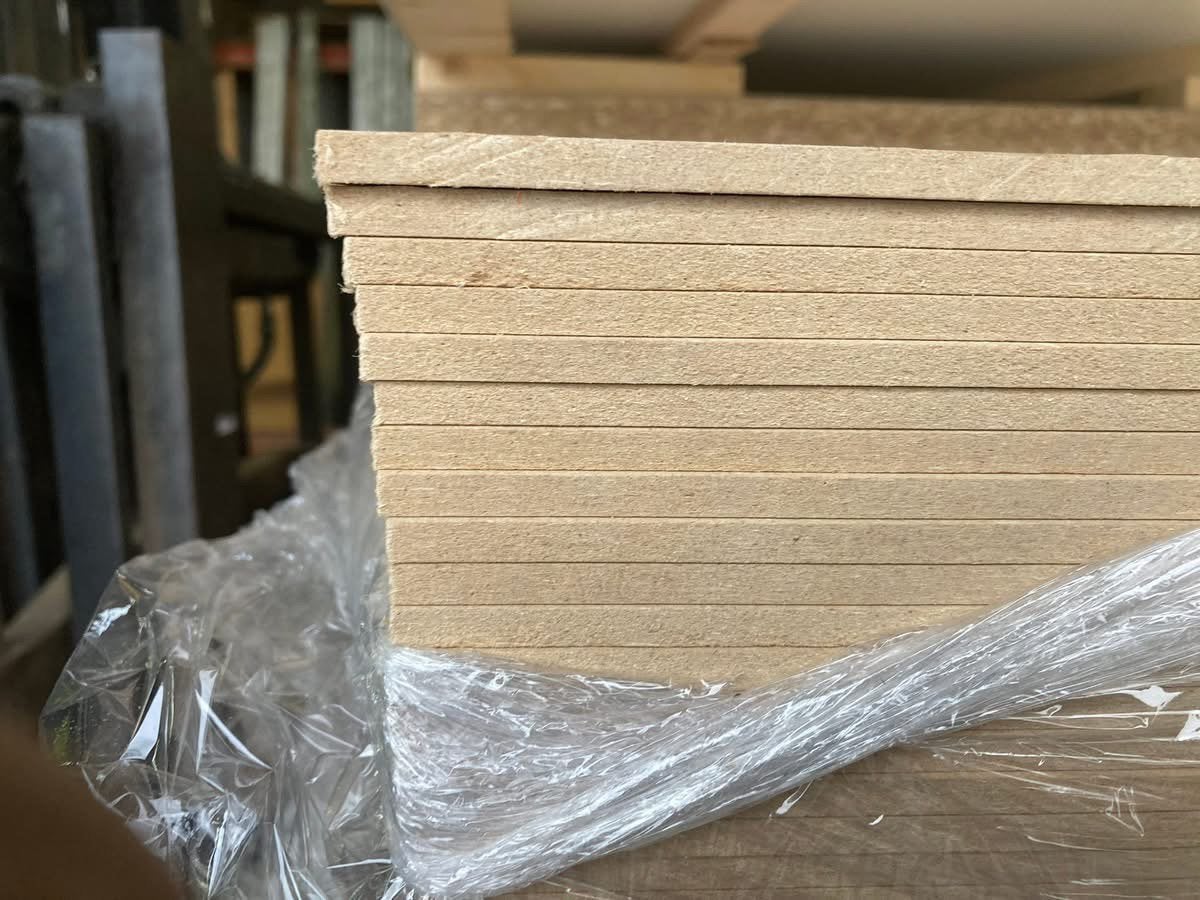 MDF brun par 12 pièces (!), Bricolage & Construction, Enlèvement, Comme neuf