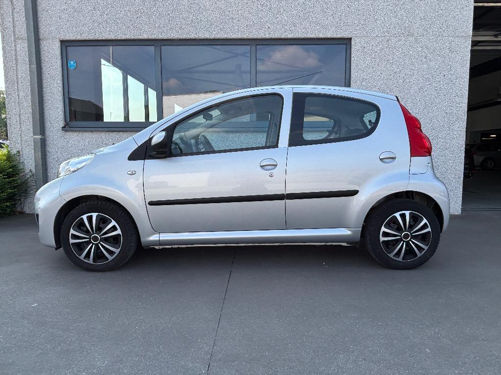 107 1.0i AIRCO 5D, Autos, Peugeot, Achat, 5 portes, Tissu, https://public.car-pass.be/vhr/a15cd0f7-1eeb-4104-827f-f0143c9f2b41