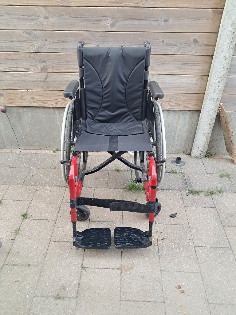 Chaise roulante pliable kuschall, Diversen, Rolstoelen, Ophalen, Zo goed als nieuw, Duwrolstoel
