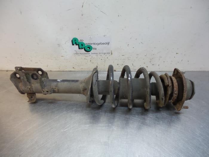 Schokdemperpoot rechts-voor van een Daihatsu Young RV, Gebruikt, Daihatsu, -, -