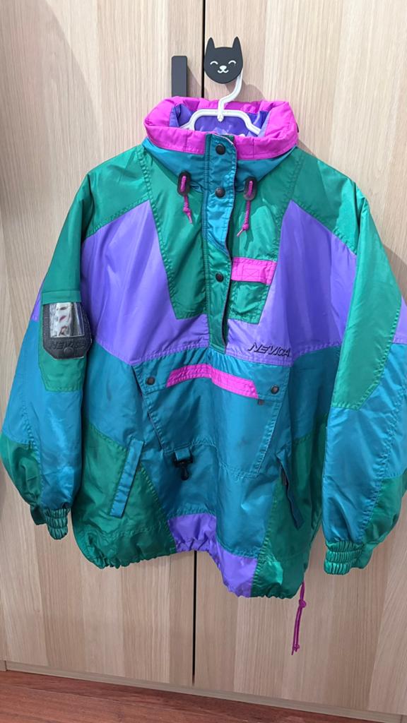 Vintage ski jas. Nevica. In uitstekende staat. Maat 42, Kleding | Dames, Wintersportkleding, Ophalen, Zo goed als nieuw, Maat 42/44 (L)
