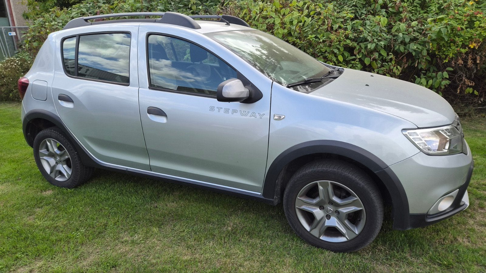 Dacia Sandero Stepway TCe 90 Navi Camera Garantie 12m, Auto's, Voorwielaandrijving, Stof, Bedrijf, 5 deurs