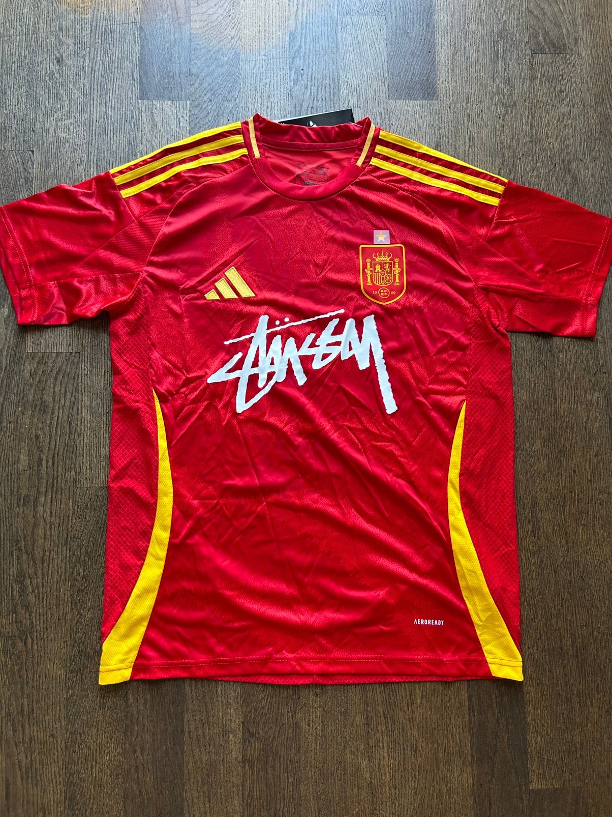 Adidas Spanje voetbalshirt rood maat L, Maat 52/54 (L), Ophalen of Verzenden, Zo goed als nieuw, Voetbal