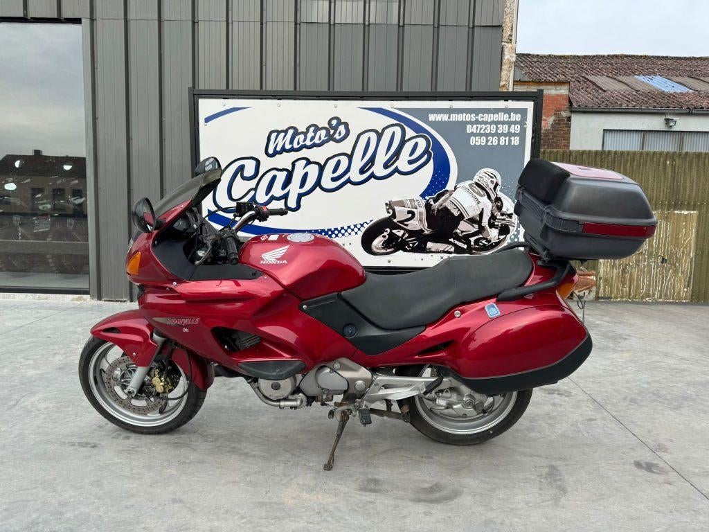 Honda	Deauville 650, Motoren, Motoren | Honda, Bedrijf, Meer dan 35 kW, 650 cc