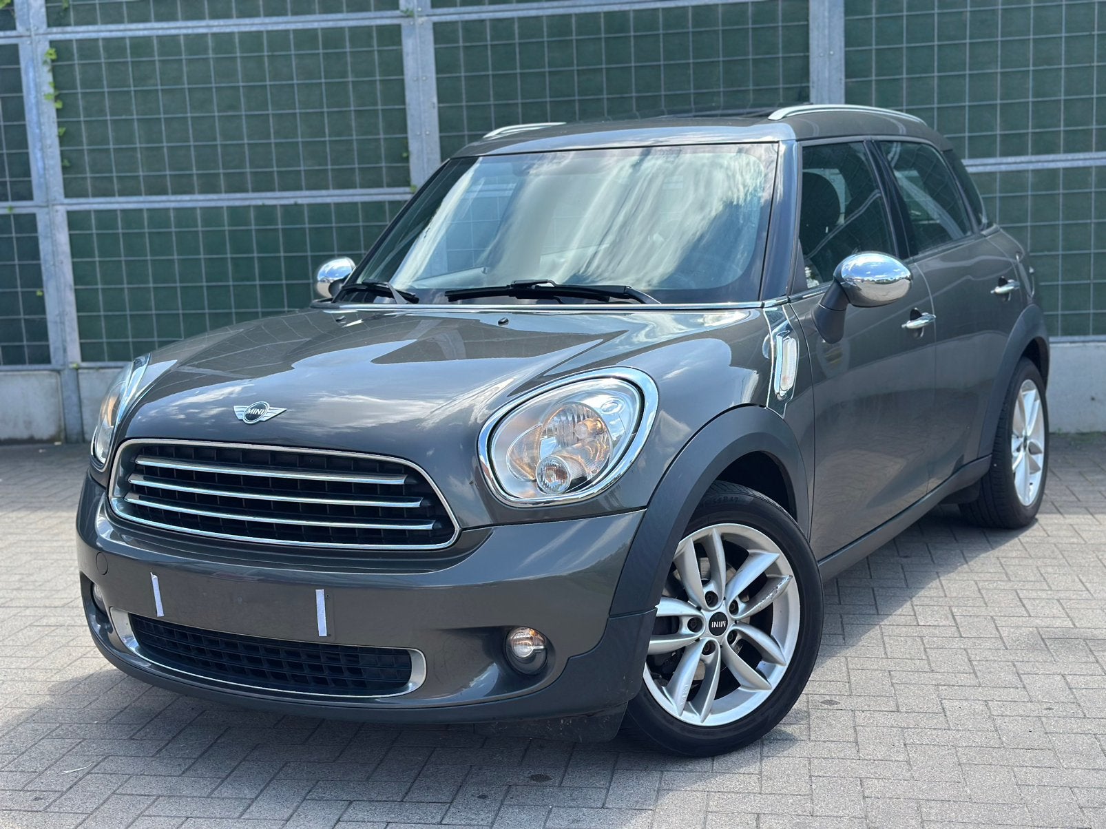 Mini One Countryman 1.6 diesel, Autos, Achat, 4 portes, Boîte manuelle, Noir