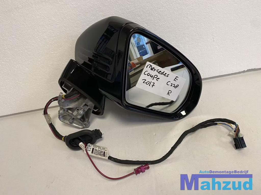 MERCEDES E KLASSE C238 COUPE zwart rechts spiegel right mirr, Auto-onderdelen, Gebruikt, Mercedes-Benz AG, Mercedes-Benz, Mercedesstrasse 120
70372  Stuttgart, DE