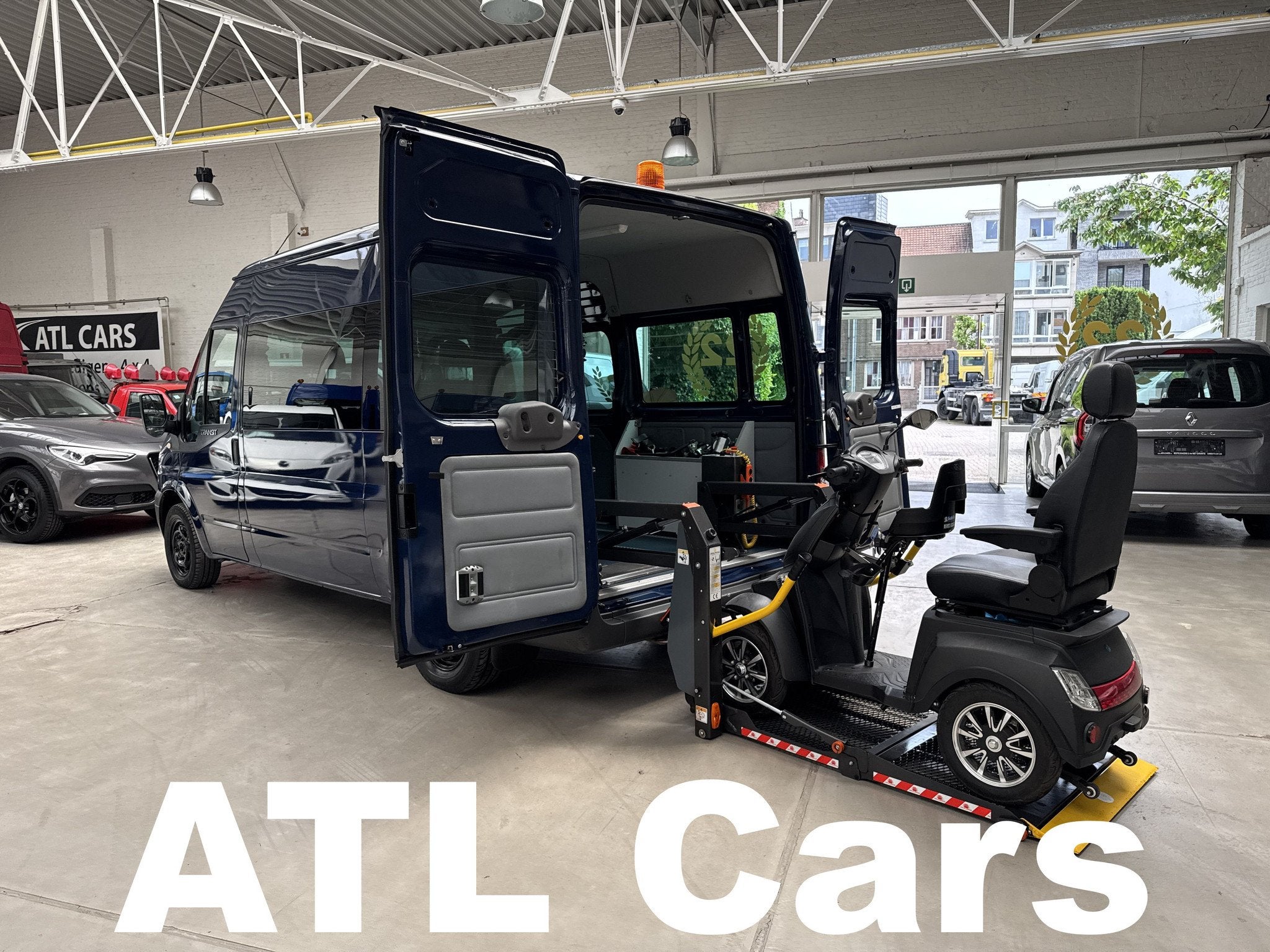 Ford Transit Mindervalidevervoer | Lift | Plafond Aicro |, Auto's, Voorwielaandrijving, 4 deurs, Gebruikt, 4 cilinders
