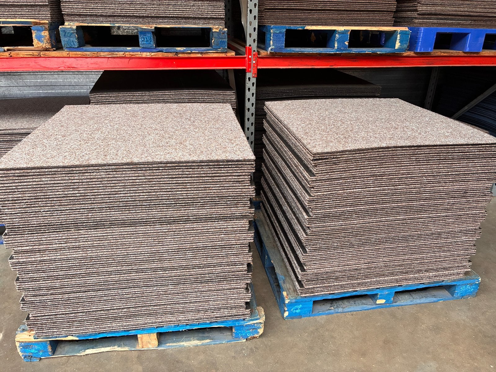 Carreaux de moquette de 1000 m2, Bricolage & Construction, Dalles & Carrelages, Comme neuf, Enlèvement