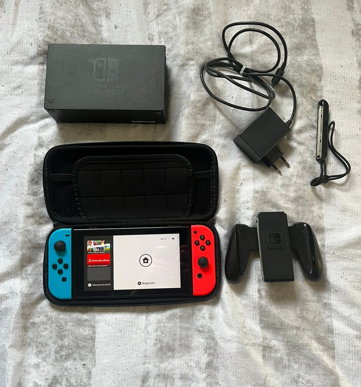Nintendo Switch V1 console met accessoires, Consoles de jeu & Jeux vidéo, Consoles de jeu | Nintendo Switch, Enlèvement, Utilisé