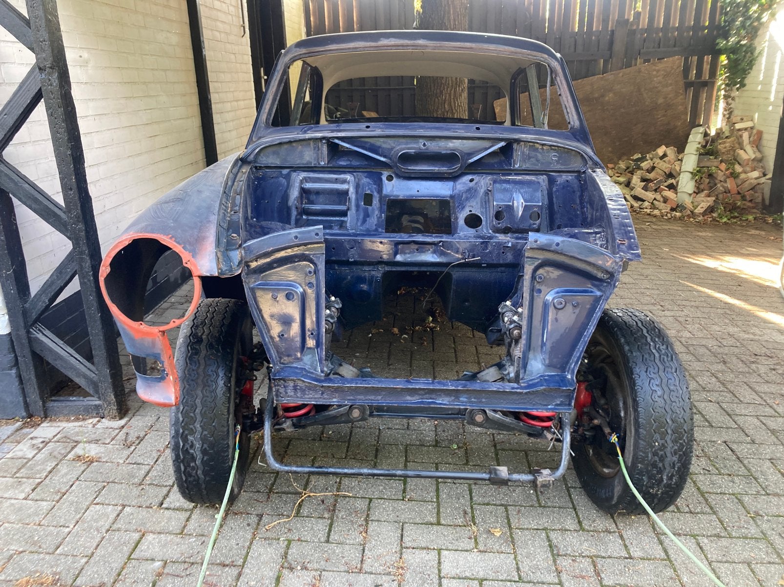 Ontmantelde Volvo Amazon 122S, foto 2